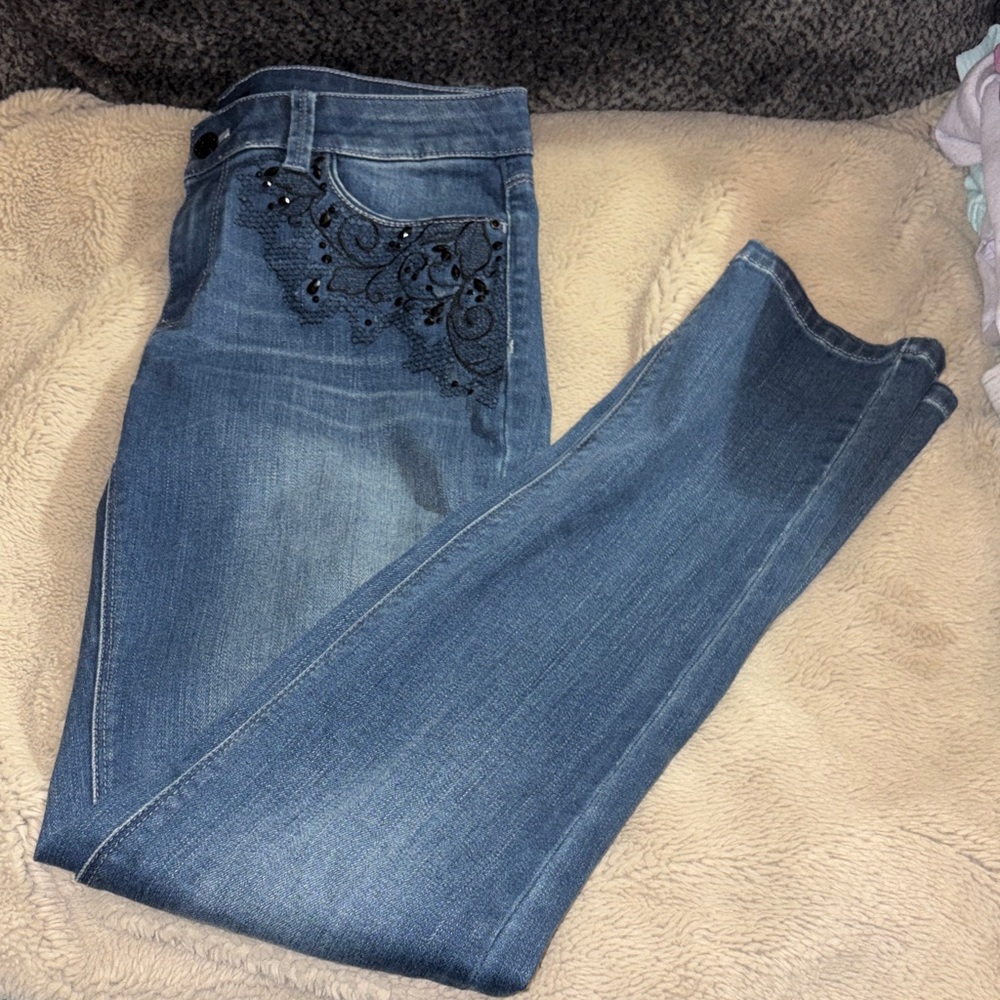 White House Black Market  Embroidered Slim Jeans, size 4R